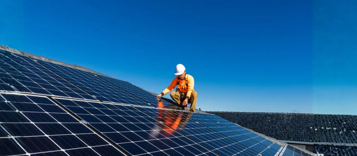 פאנלים סולאריים