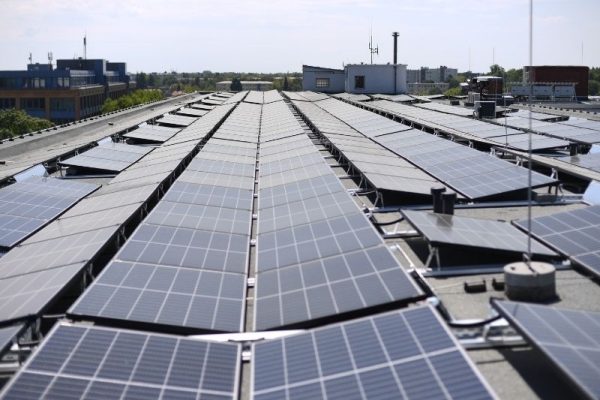 מערכת סולארית לאולמות ספורט