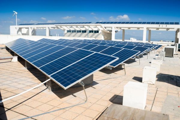 השכרת גג למערכת סולארית